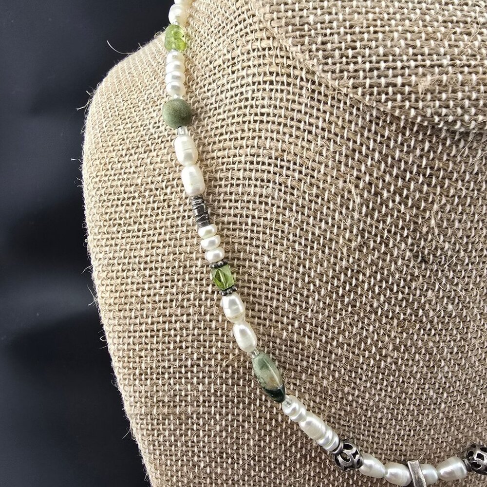 Freshwater Pearl & Green Peridot Sterling Silver Necklace Pendant Spring Easter - Picture 7 of 7